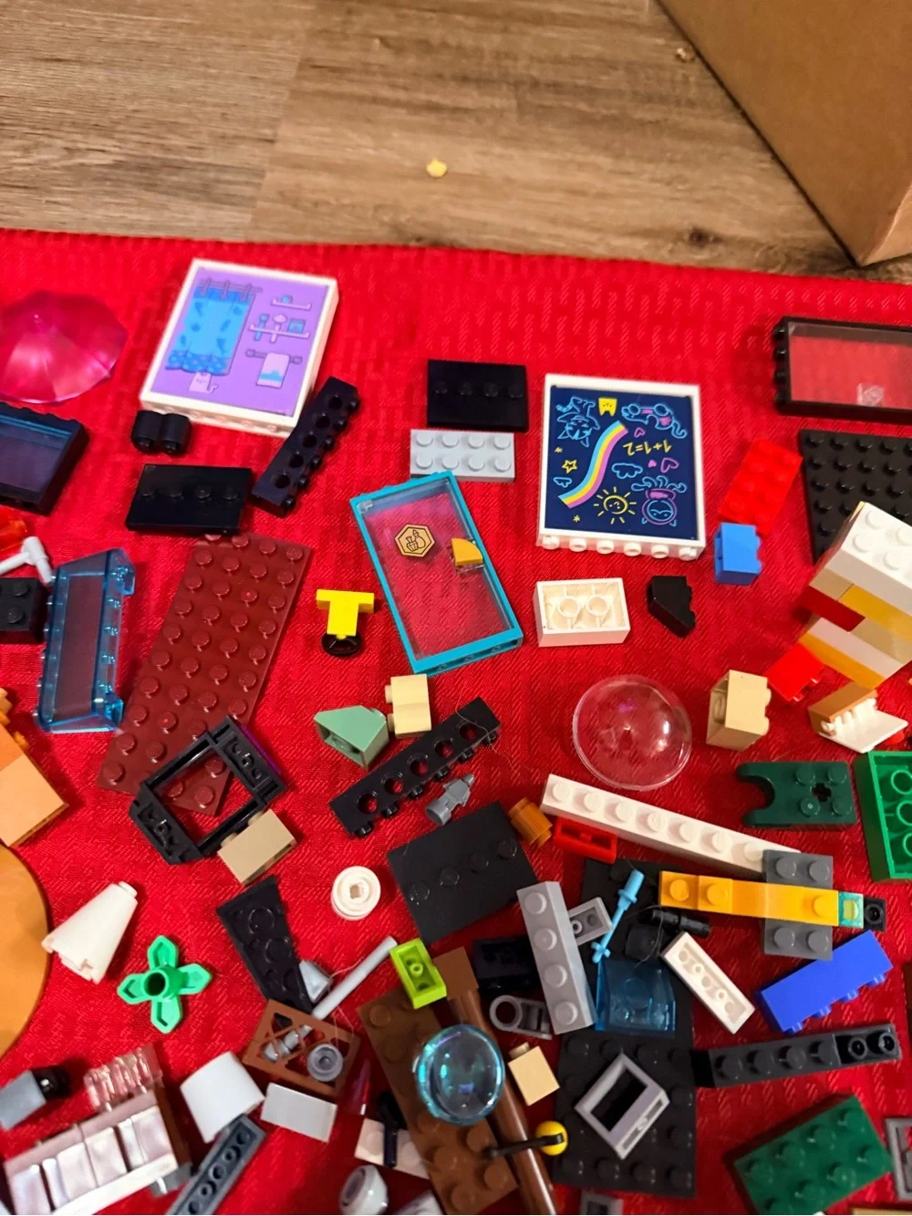 Legos mixed lot w Minecraft Minifigures